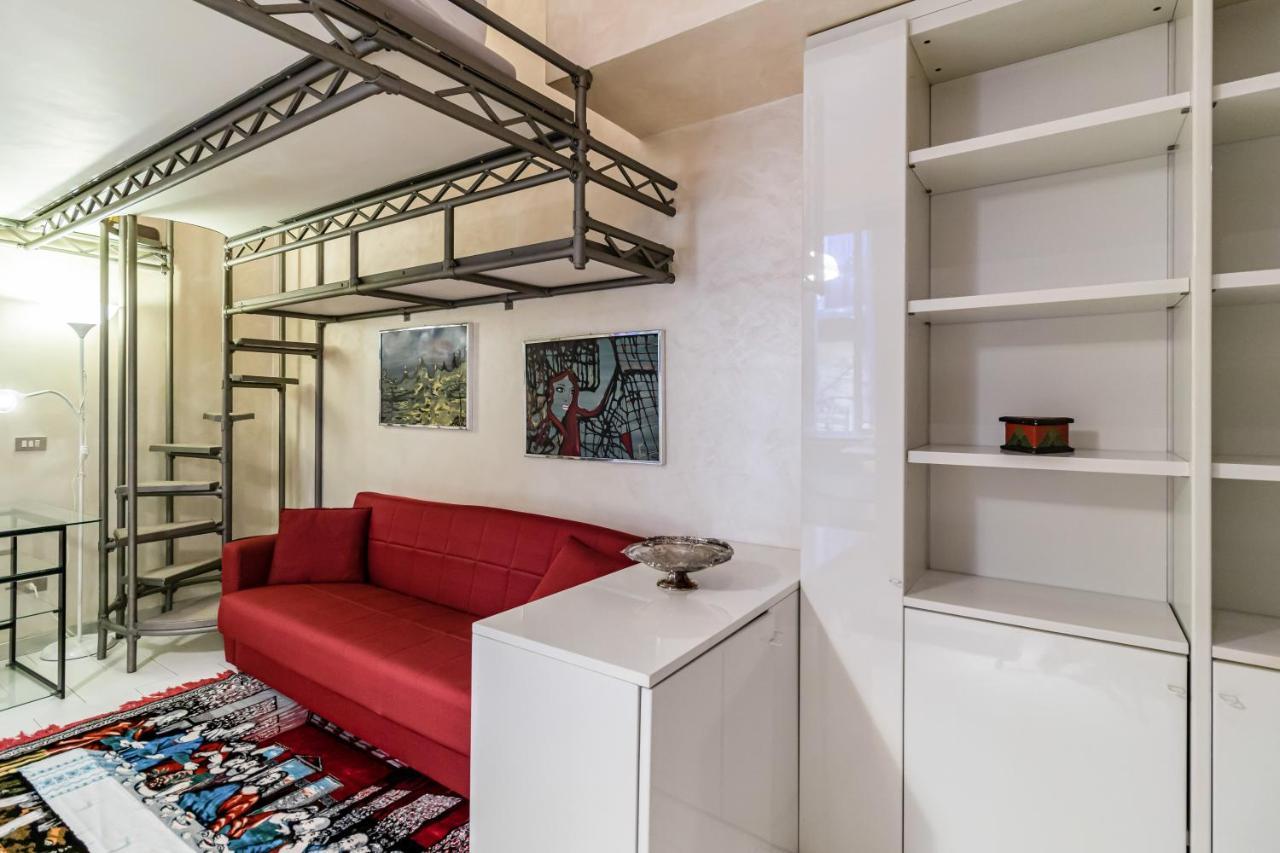 Apartment Susi's House, Via Pinaroli - By Host4u Mailand